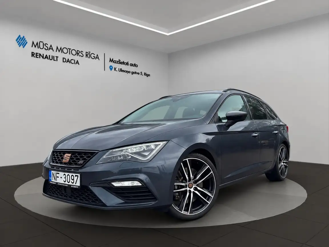 SEAT LEON
