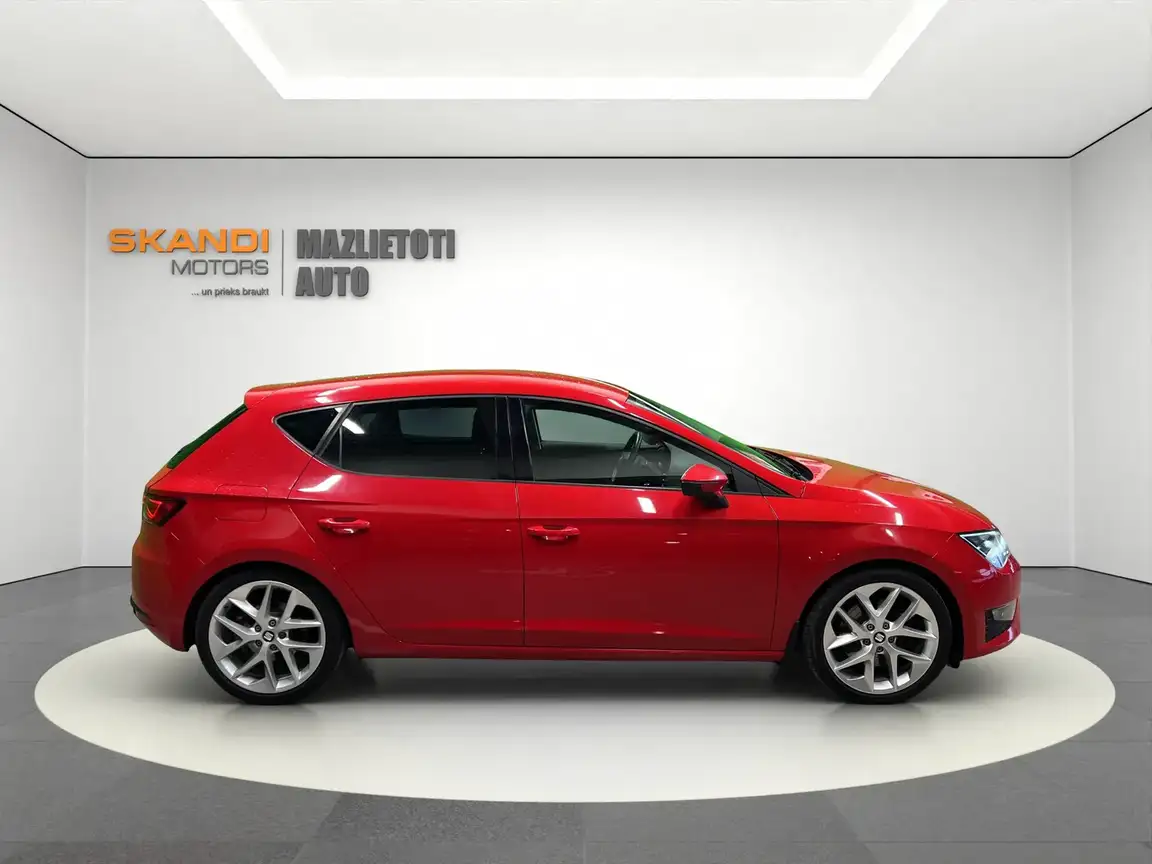 SEAT LEON