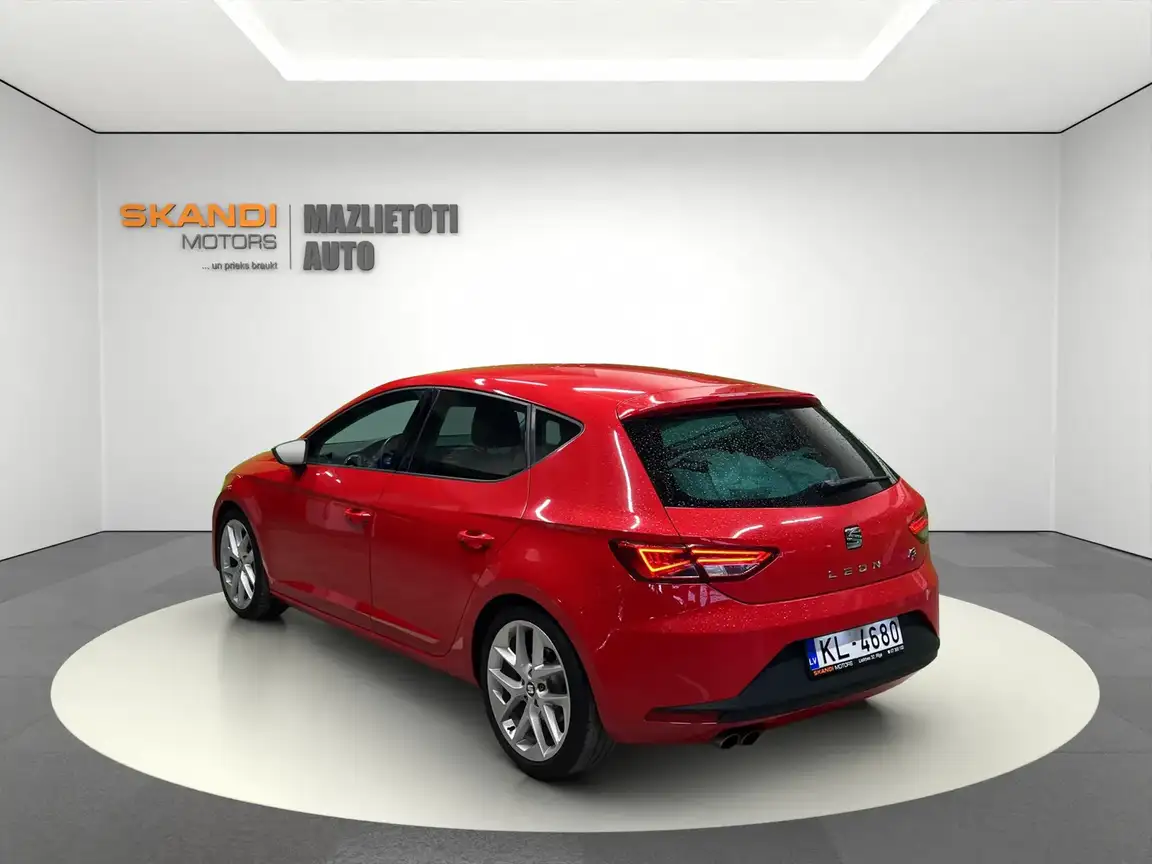 SEAT LEON