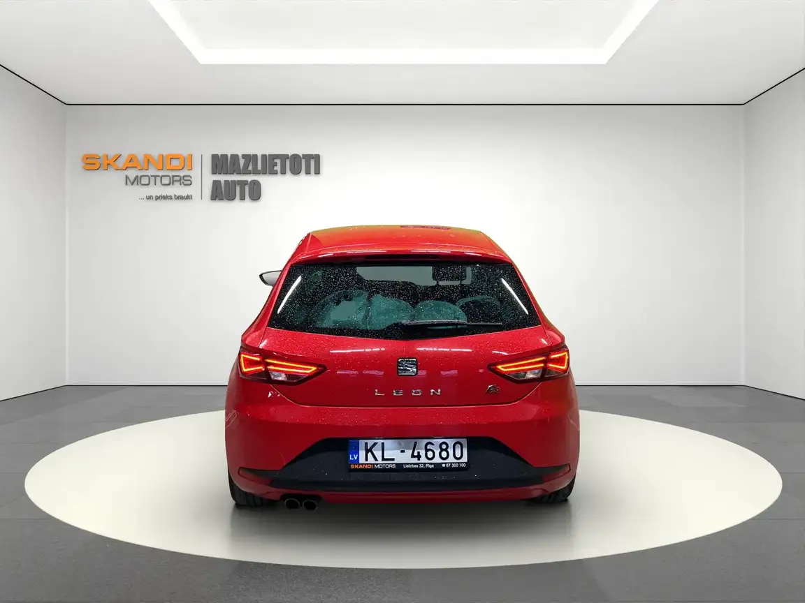 SEAT LEON