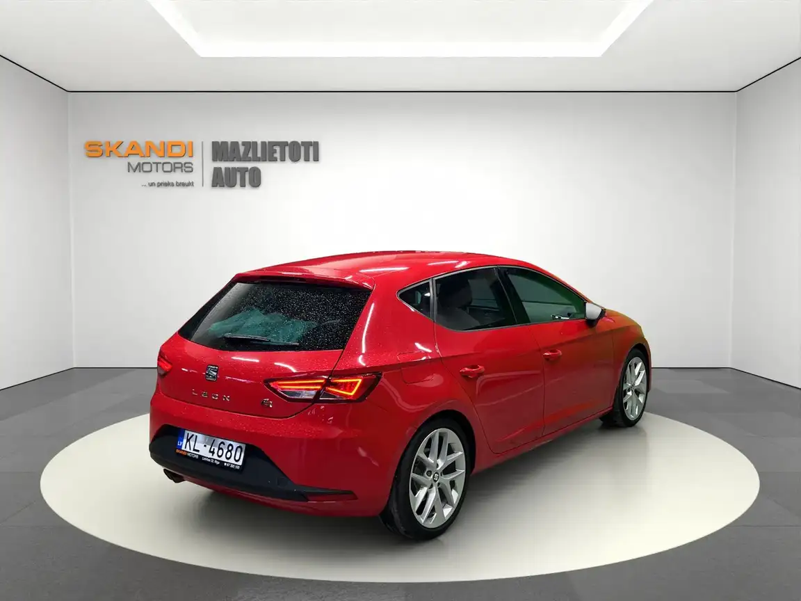 SEAT LEON