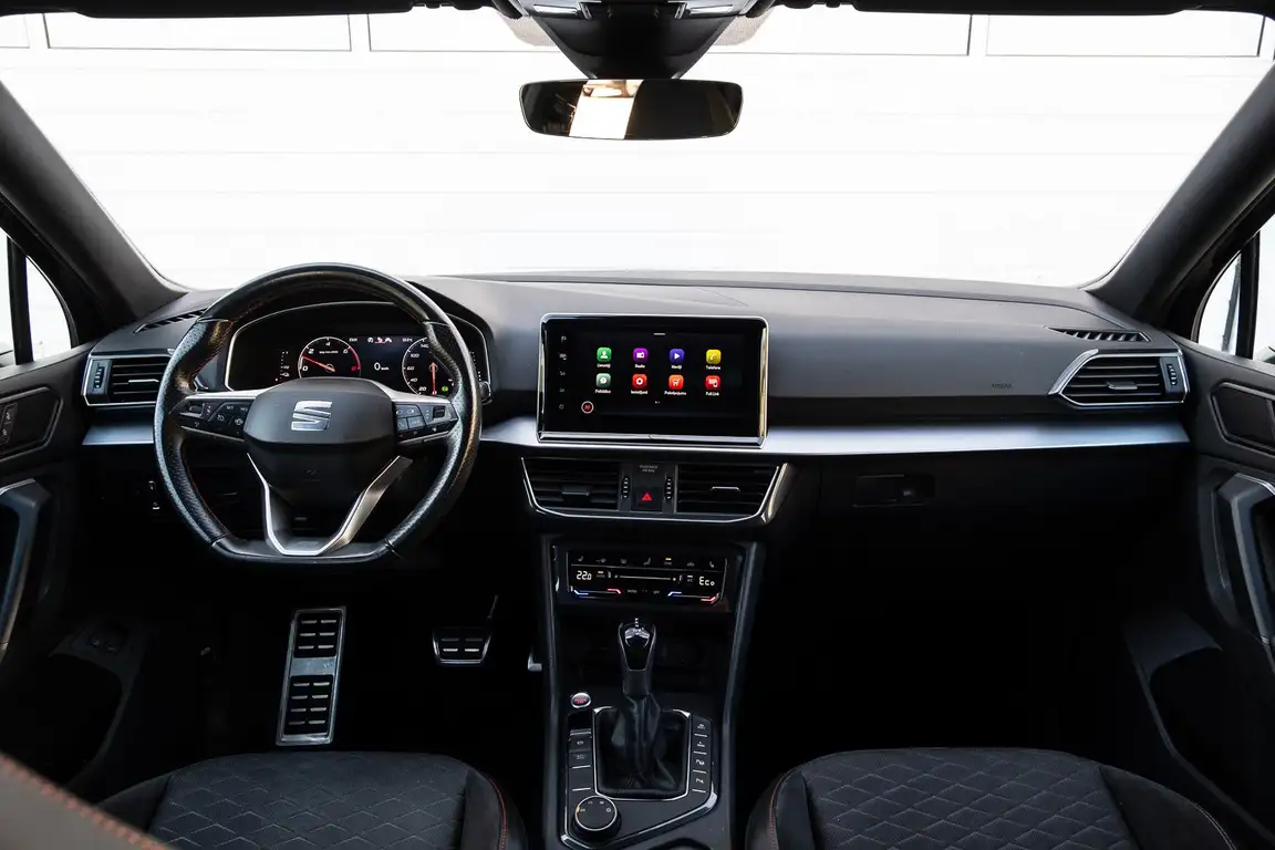 SEAT TARRACO