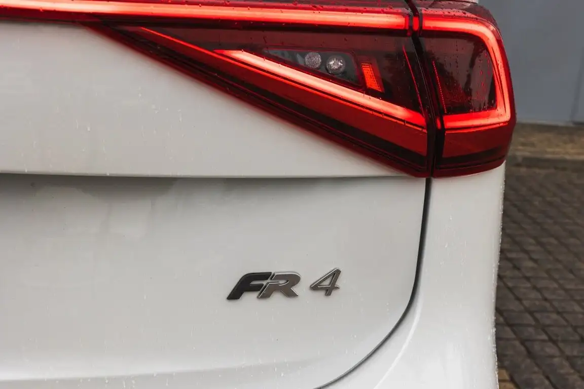 SEAT TARRACO
