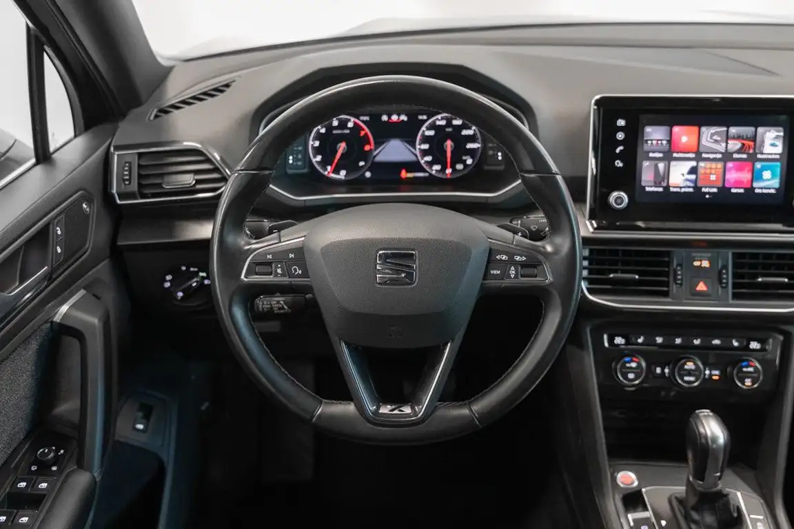 SEAT TARRACO
