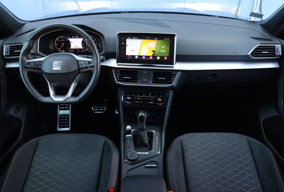 SEAT TARRACO