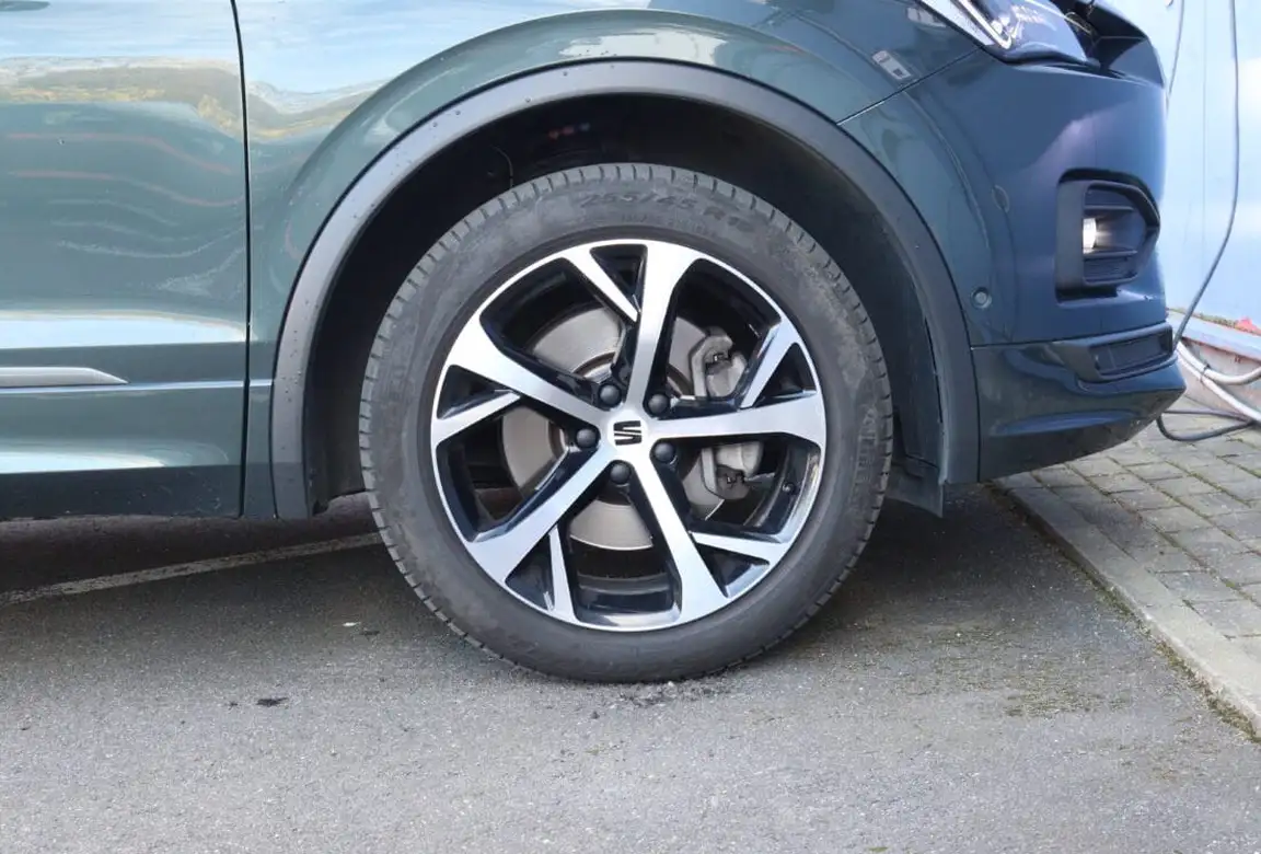 SEAT TARRACO