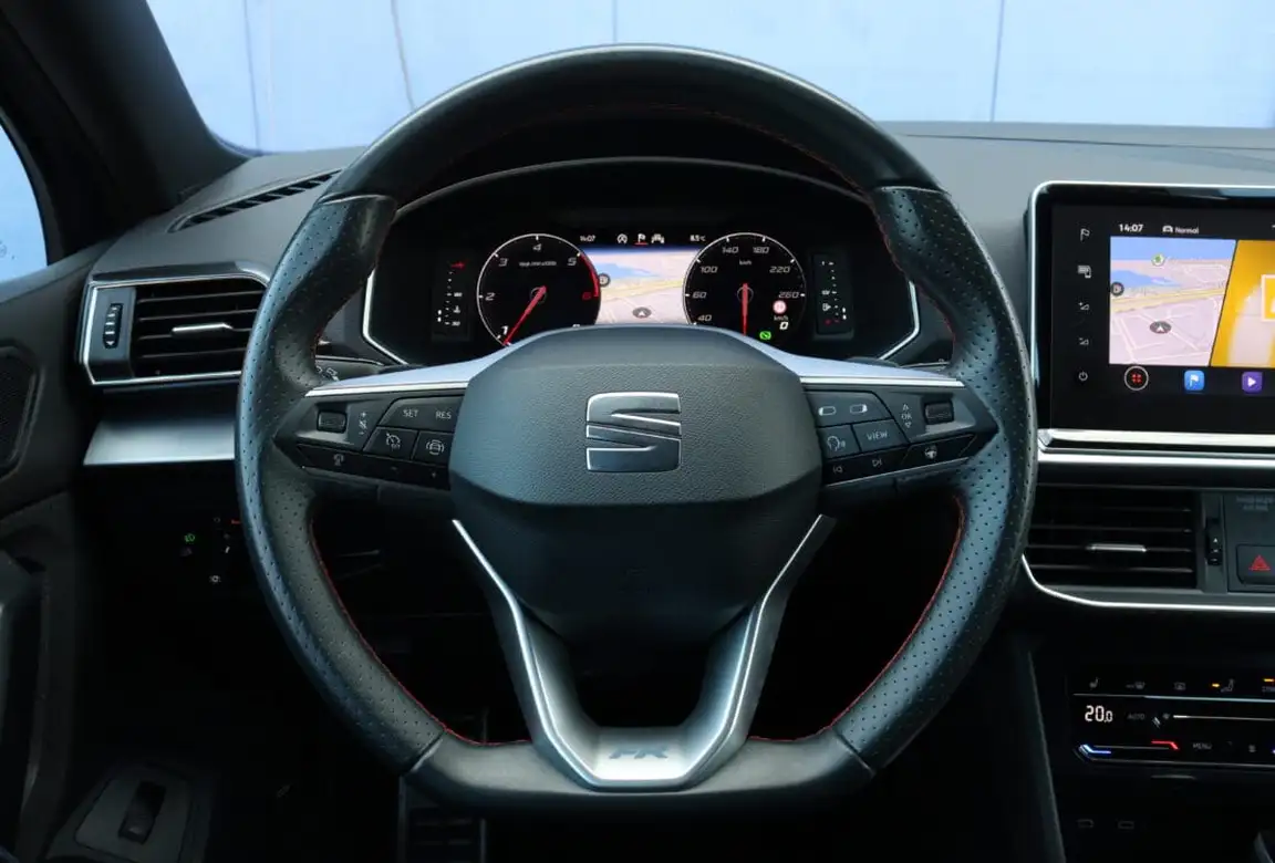 SEAT TARRACO