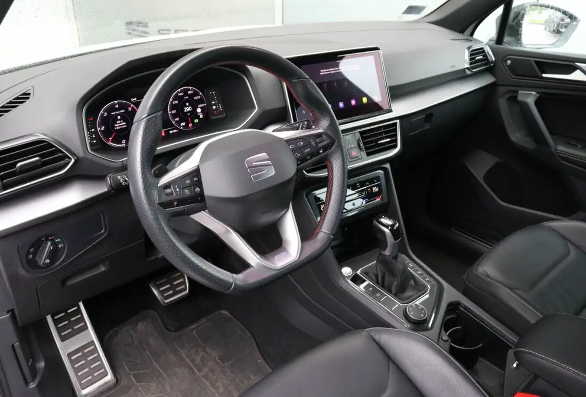 SEAT TARRACO