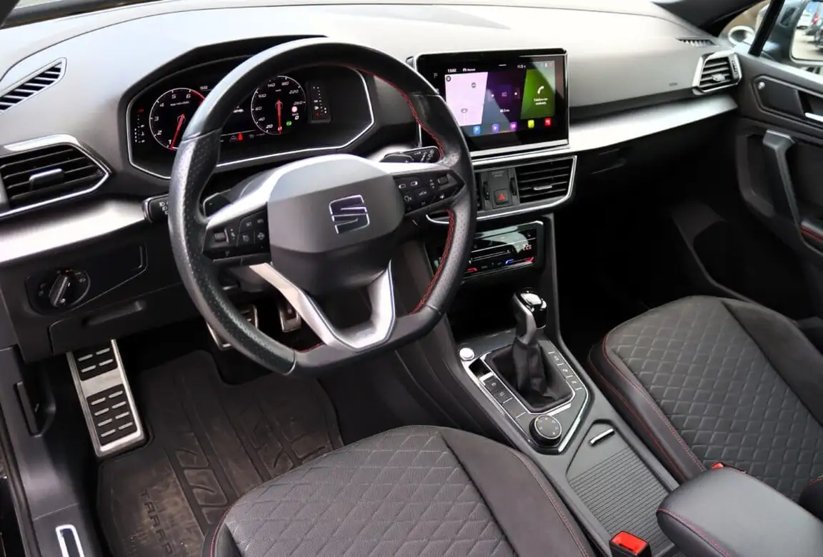 SEAT TARRACO