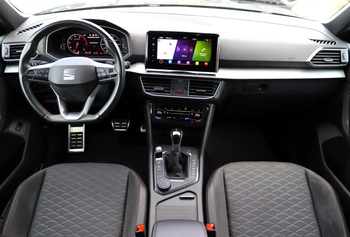 SEAT TARRACO