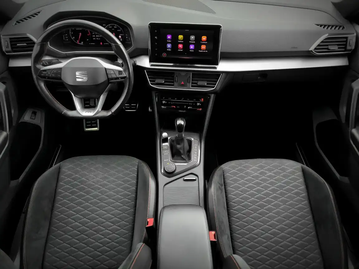 SEAT TARRACO