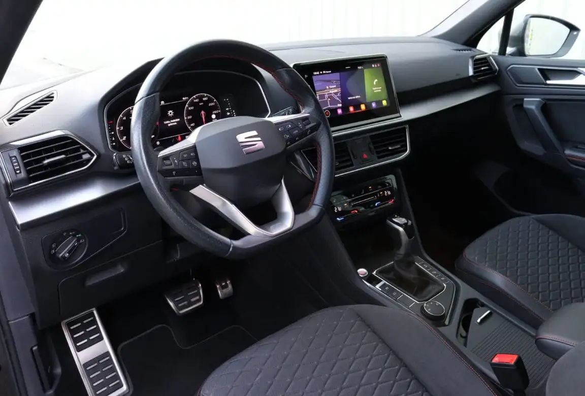 SEAT TARRACO