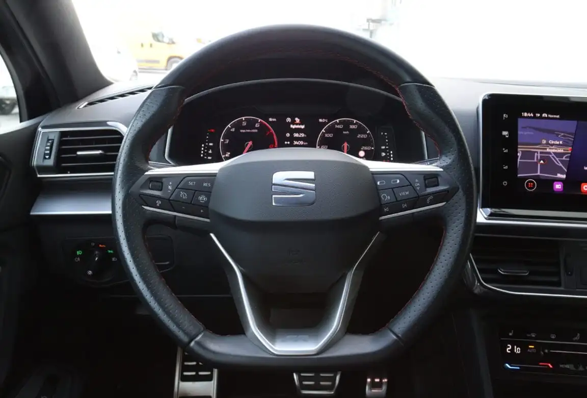 SEAT TARRACO
