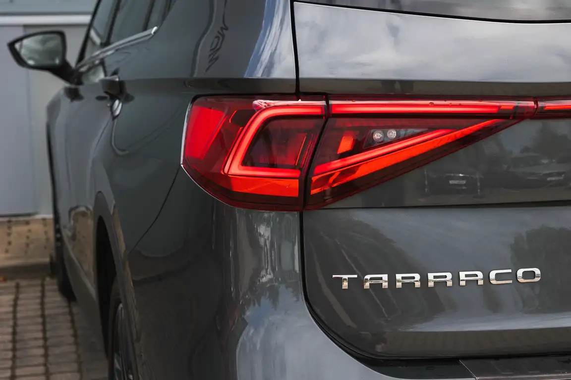 SEAT TARRACO