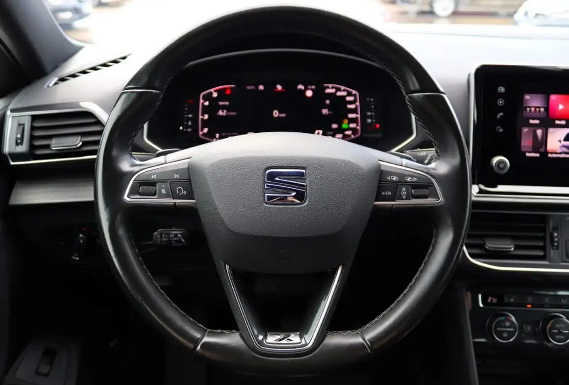 SEAT TARRACO