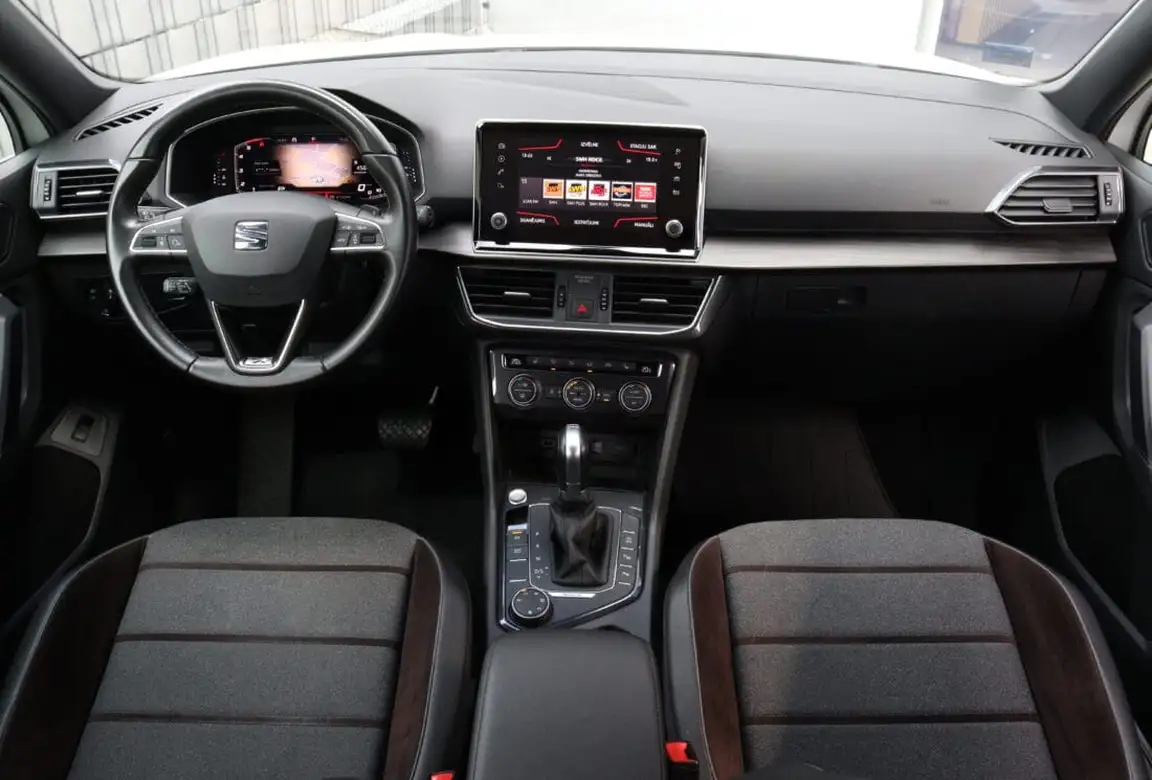 SEAT TARRACO