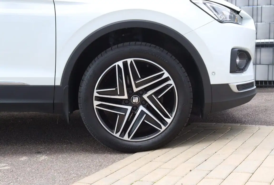 SEAT TARRACO
