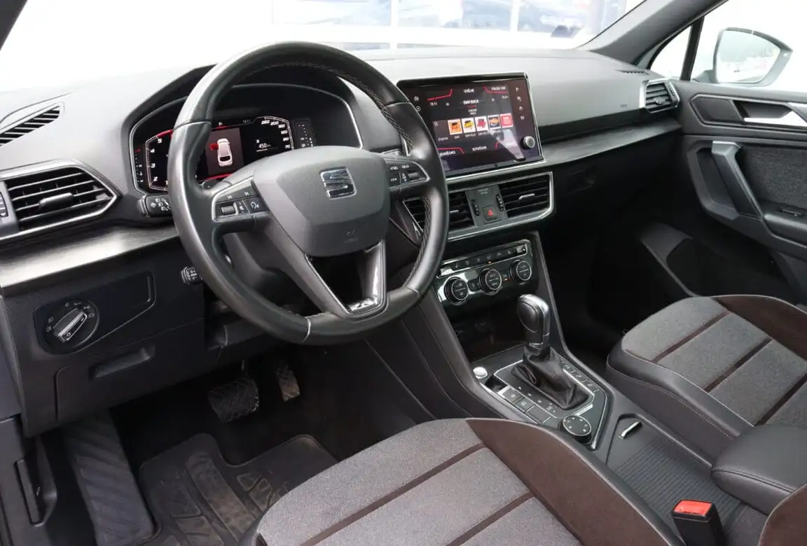 SEAT TARRACO