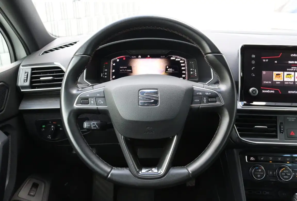 SEAT TARRACO