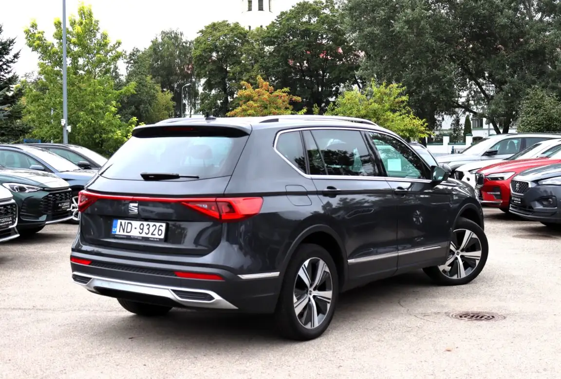 SEAT TARRACO