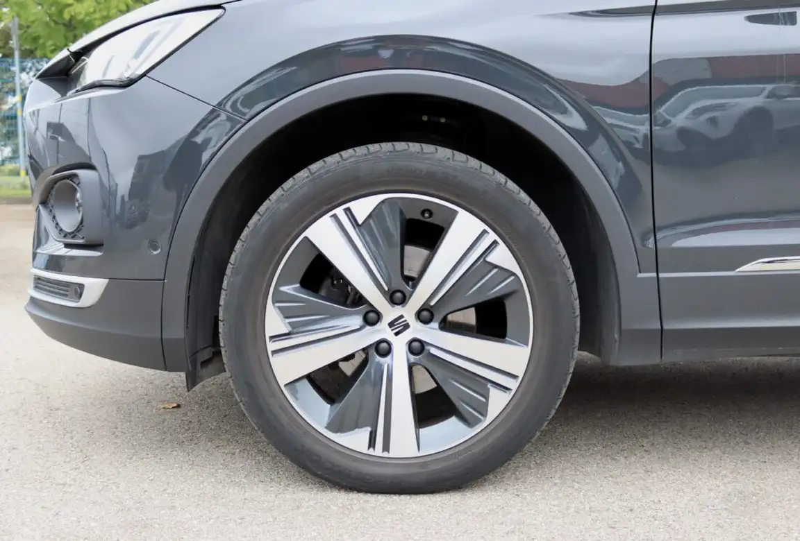 SEAT TARRACO