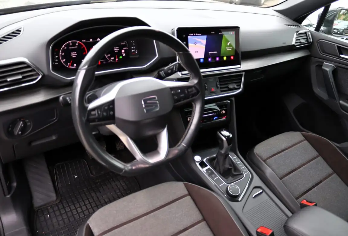 SEAT TARRACO