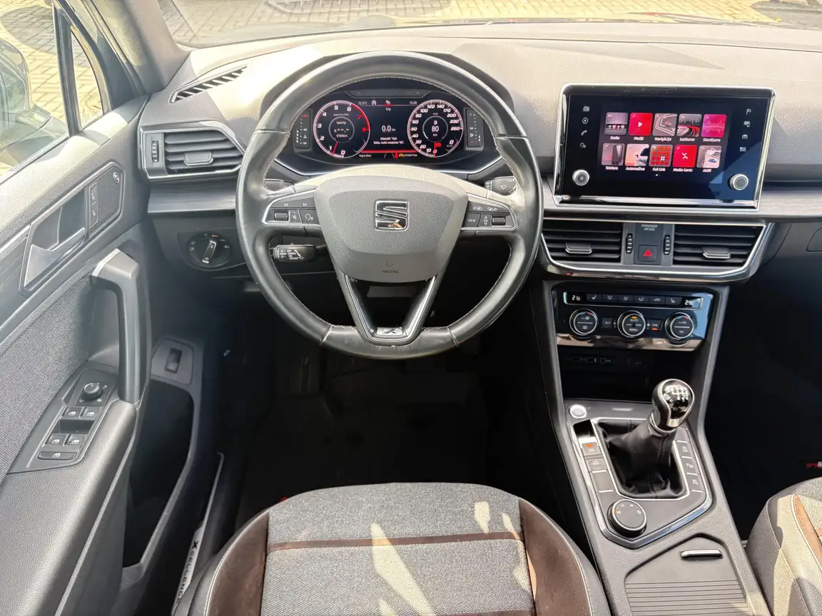 SEAT TARRACO