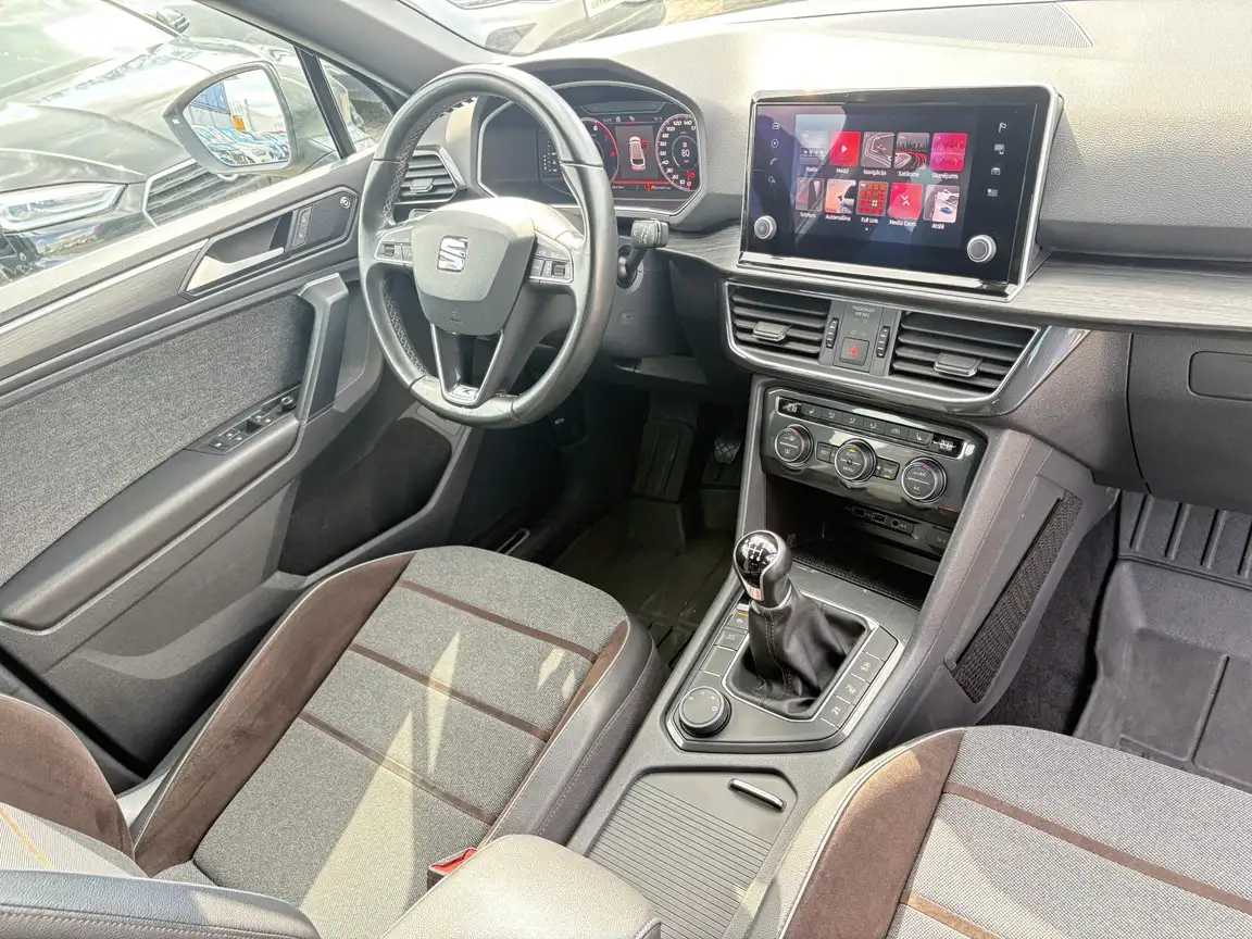 SEAT TARRACO