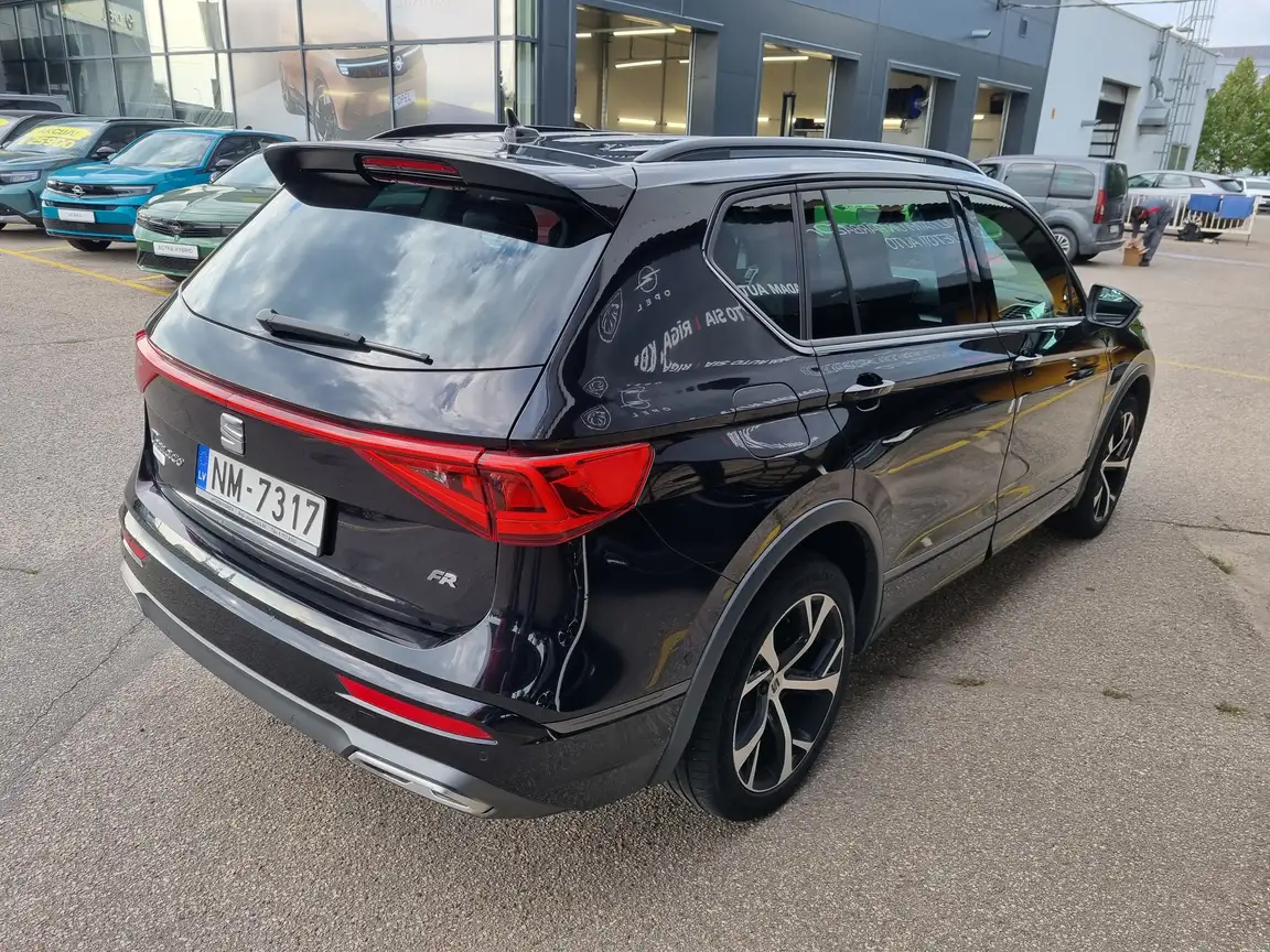 SEAT TARRACO
