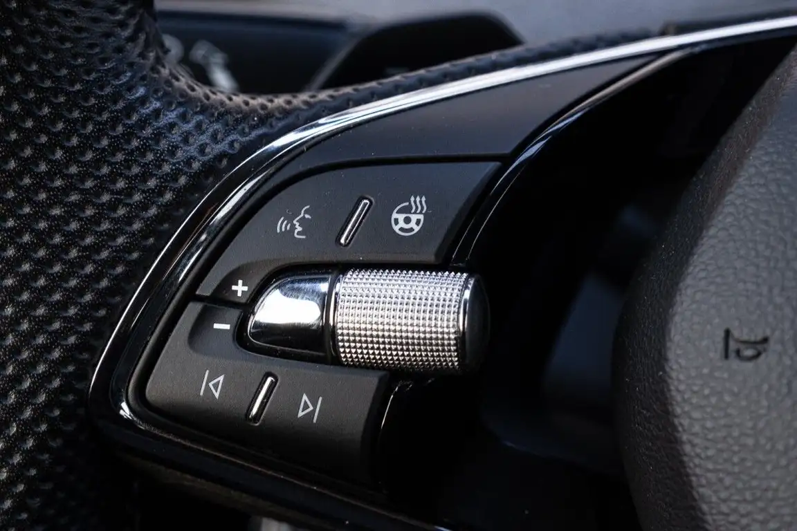SKODA ENYAQ