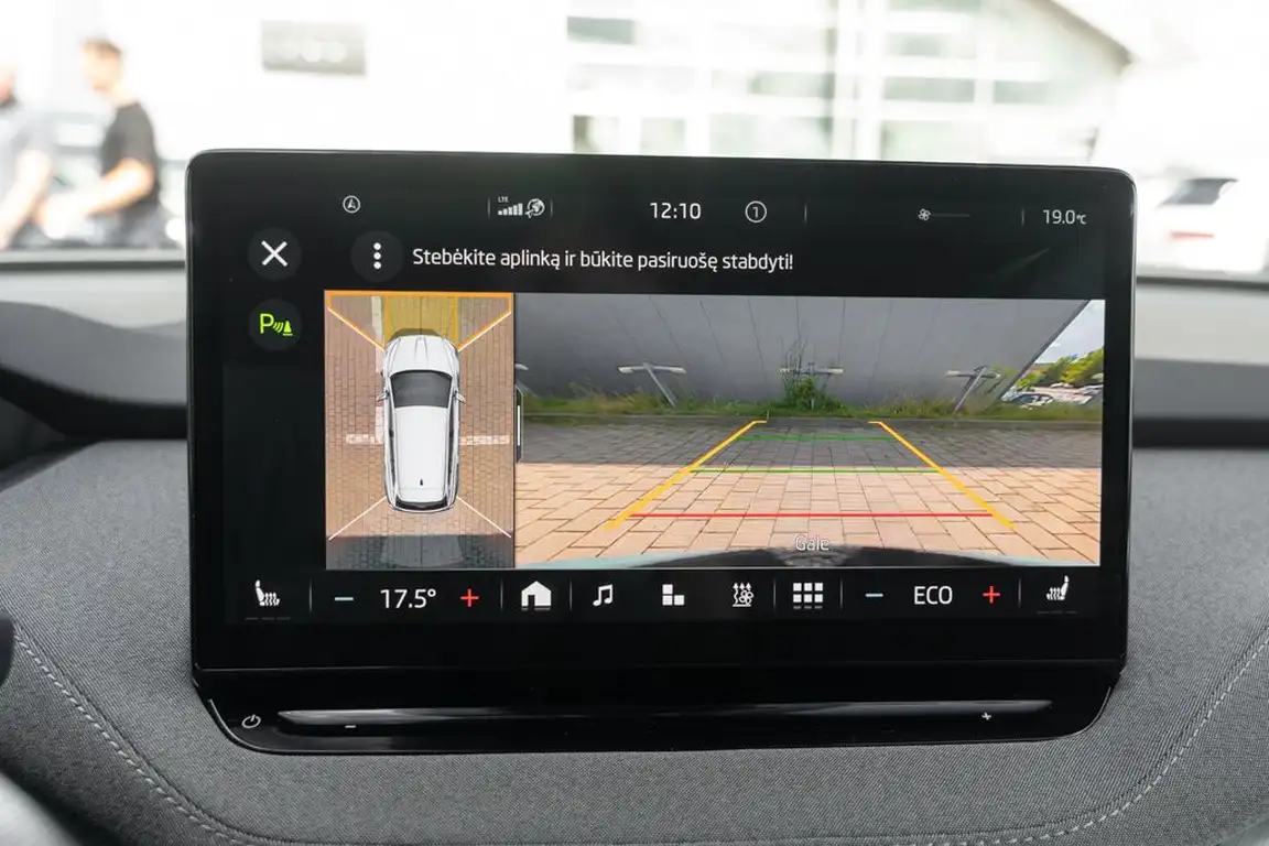 SKODA ENYAQ