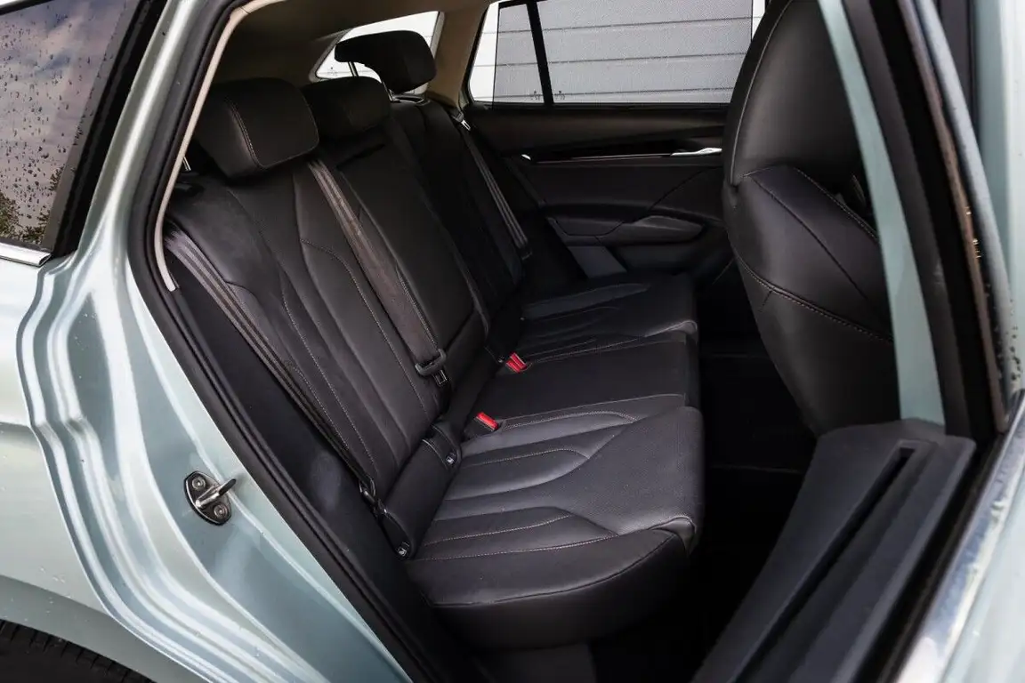 SKODA ENYAQ