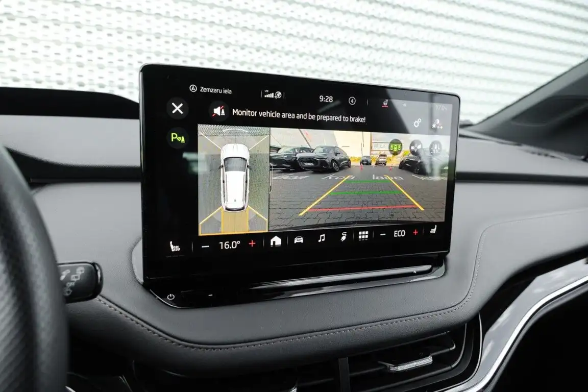 SKODA ENYAQ
