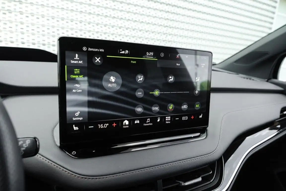 SKODA ENYAQ
