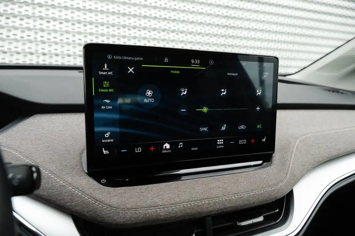 SKODA ENYAQ