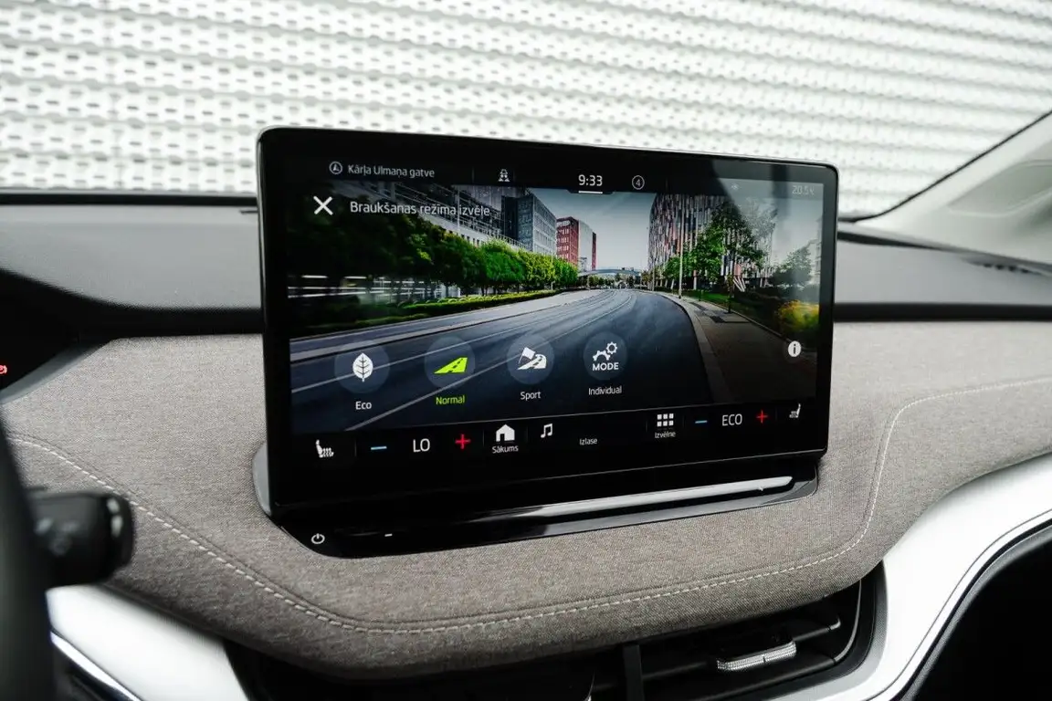 SKODA ENYAQ