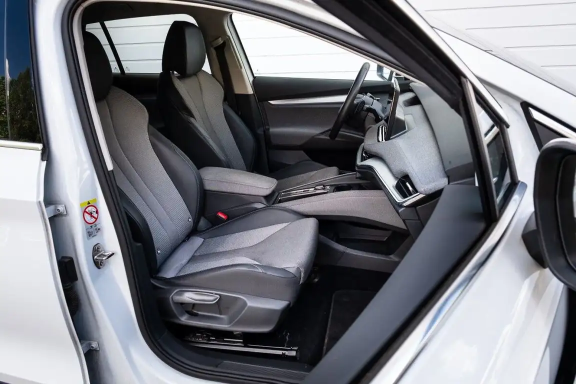 SKODA ENYAQ