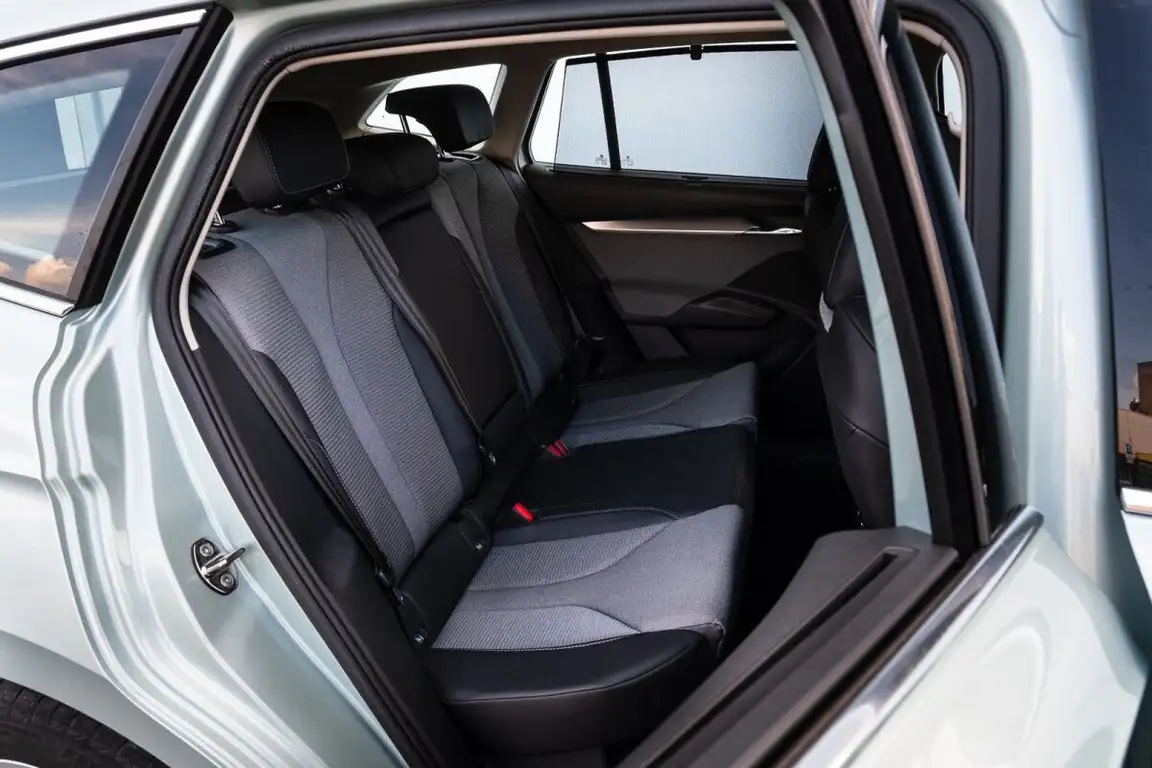 SKODA ENYAQ