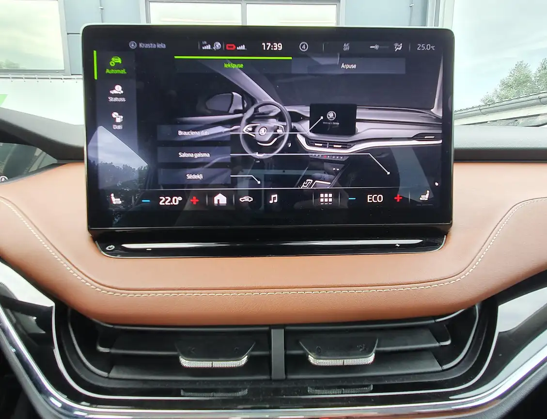 SKODA ENYAQ