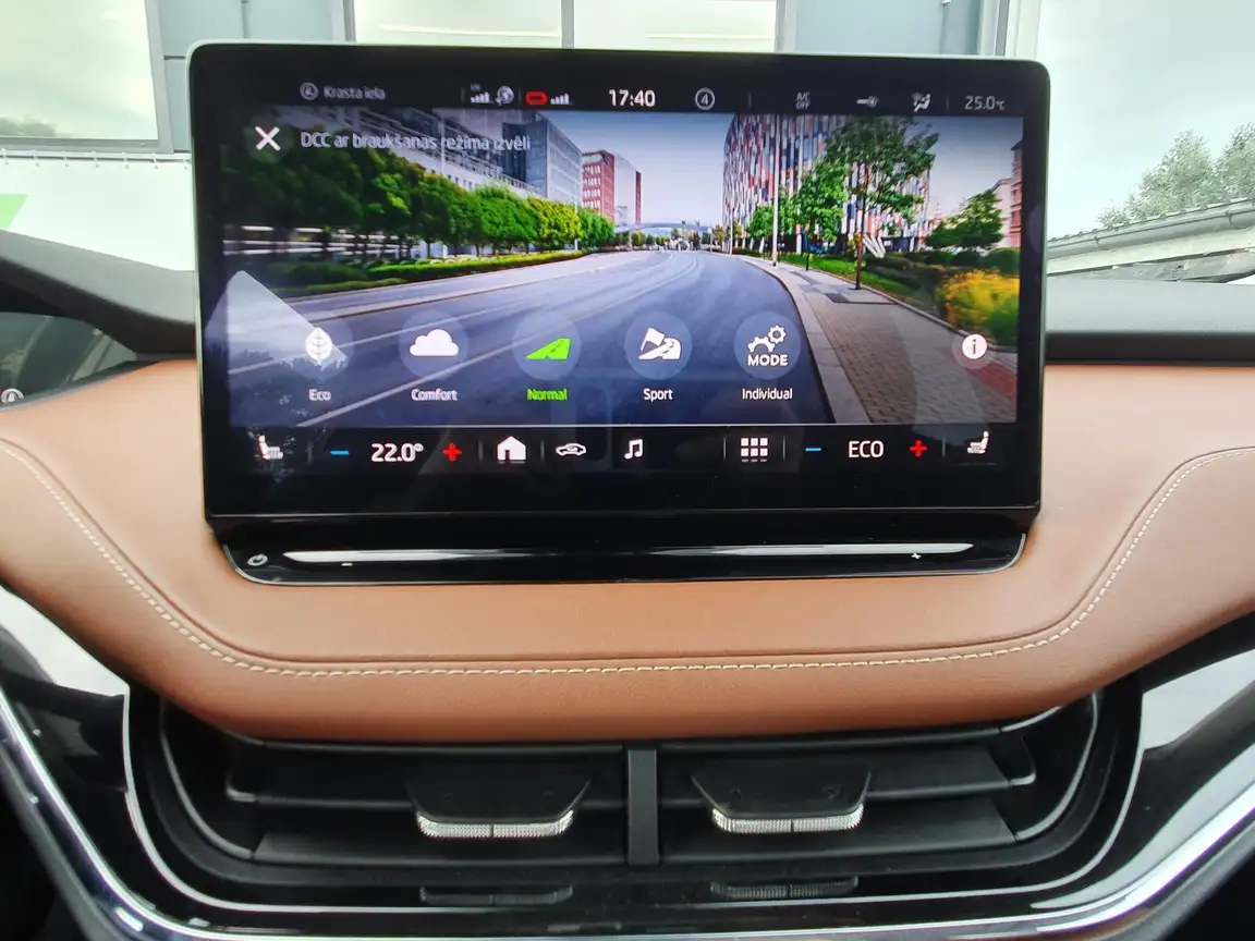 SKODA ENYAQ