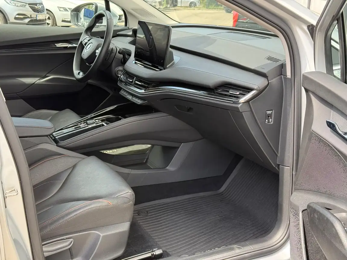 SKODA ENYAQ IV