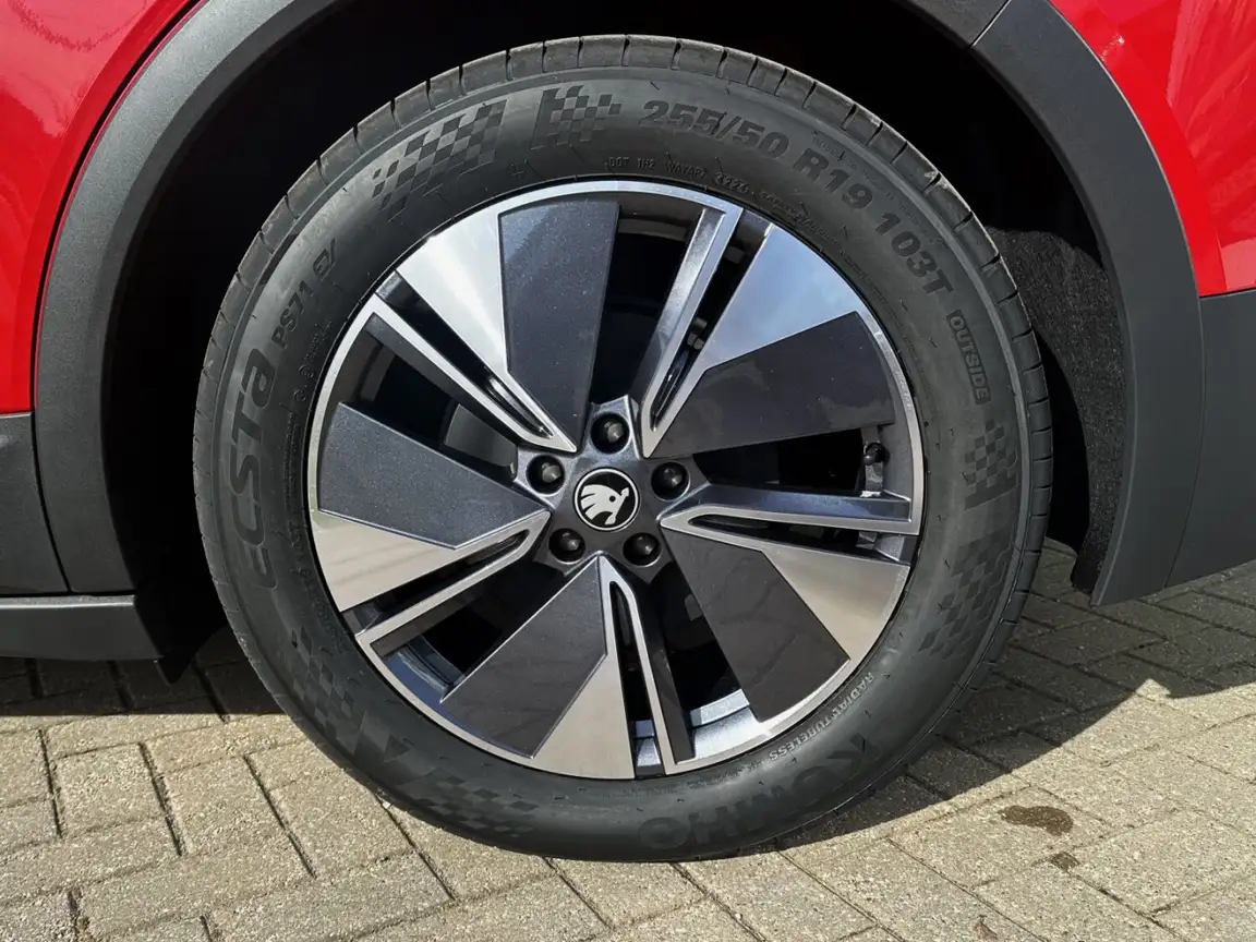 SKODA ENYAQ