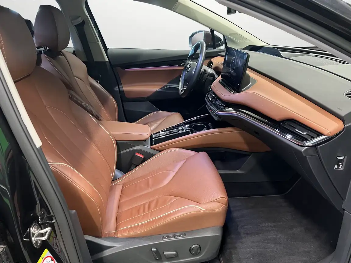 SKODA ENYAQ