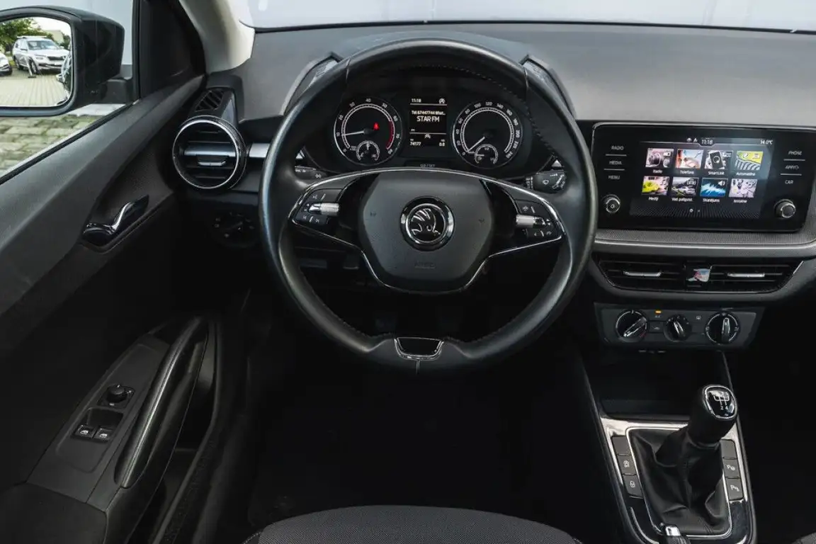 SKODA FABIA
