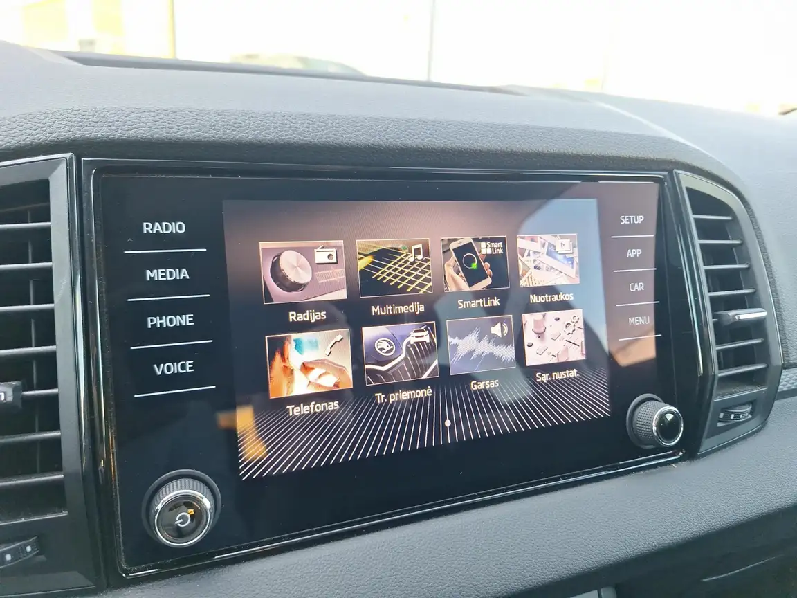 SKODA KAROQ