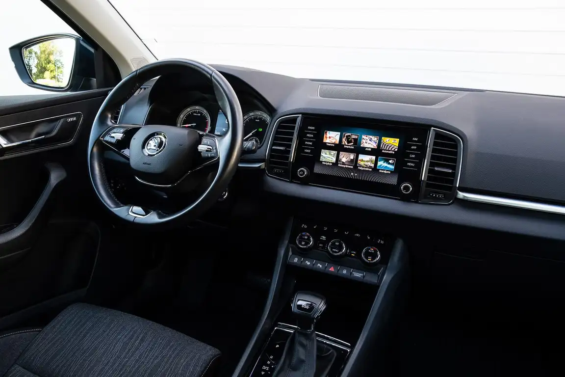 SKODA KAROQ