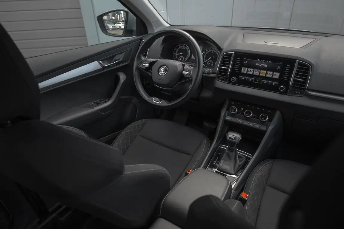 SKODA KAROQ