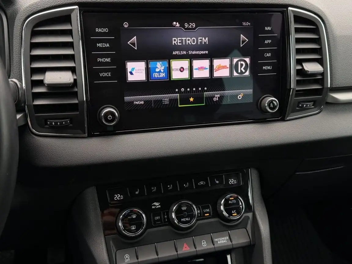 SKODA KAROQ