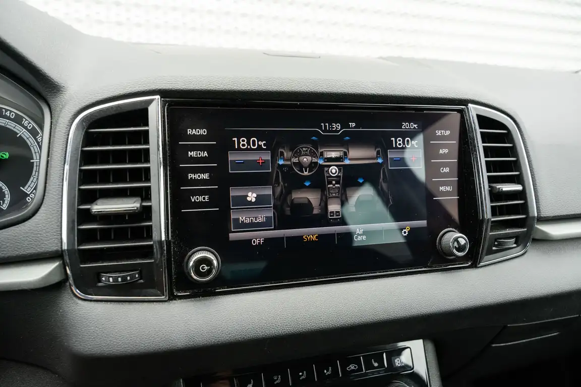 SKODA KAROQ