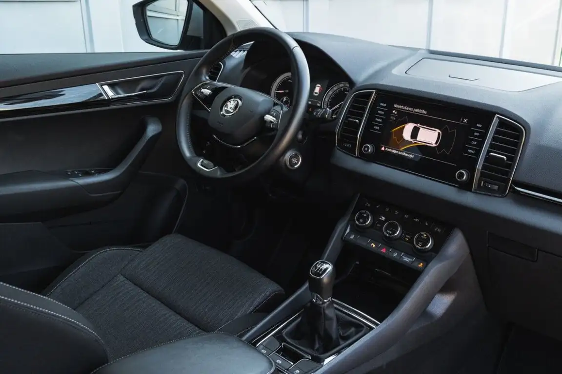 SKODA KAROQ